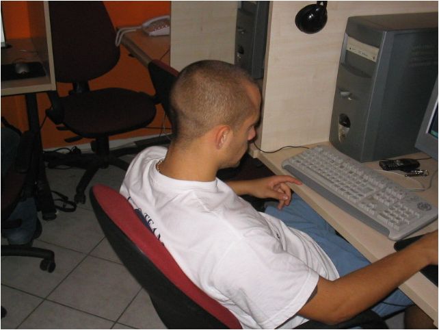 642 X 482